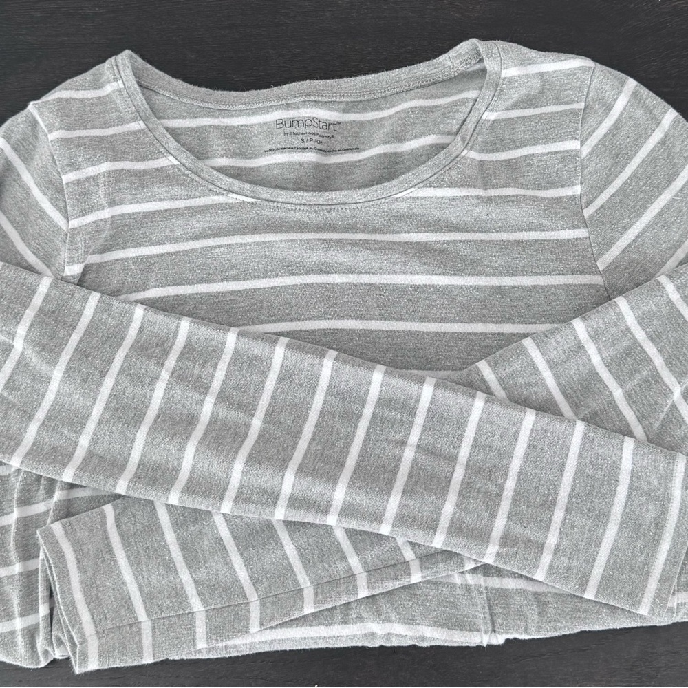 BumpStart Light Gray & White Striped Scoop Neck Top